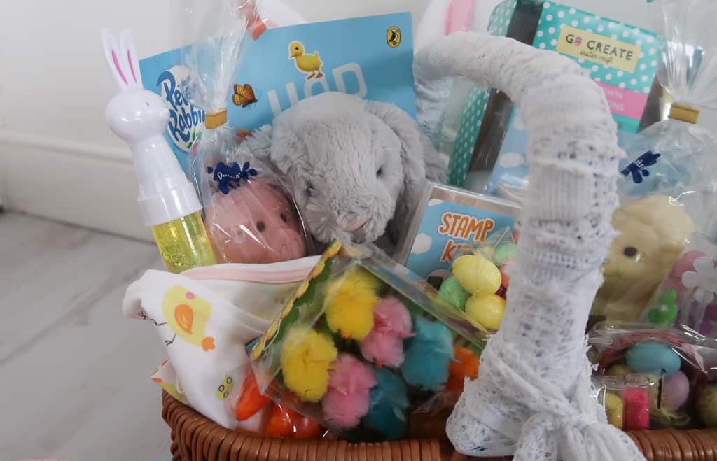 Easter Gift Basket for Kids - Roseyhome - gift basket, easter gift ideas, gift ideas for kids, easter gifts, easter crafts, easter