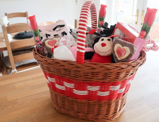 Valentines Gift Basket for Kids - Roseyhome - gift basket, valentines gift ideas, gift ideas for kids, valentines gifts